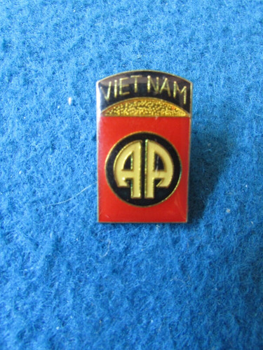 United states military - states, badge