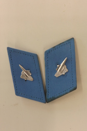 Viet nam military - 2, badges